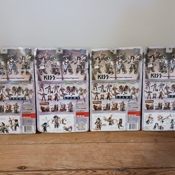 Set of 4 KISS Figurines - Picture 2 of 6